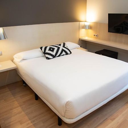 Hotel Restaurante Cadosa Soria Kültér fotó