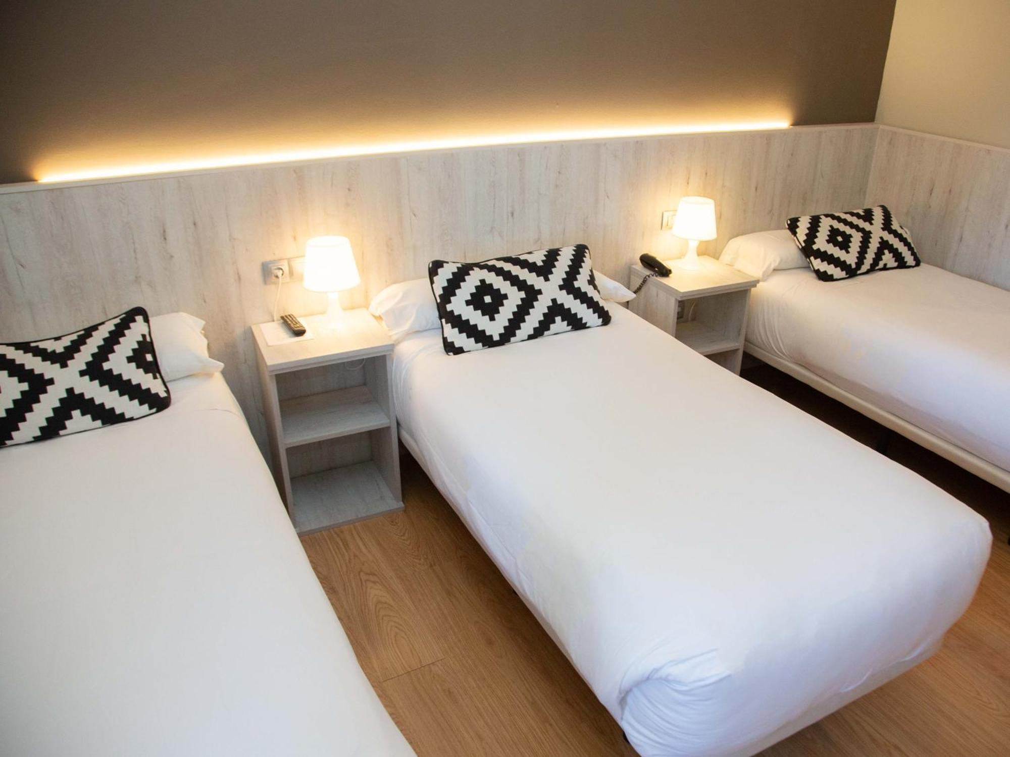 Hotel Restaurante Cadosa Soria Kültér fotó