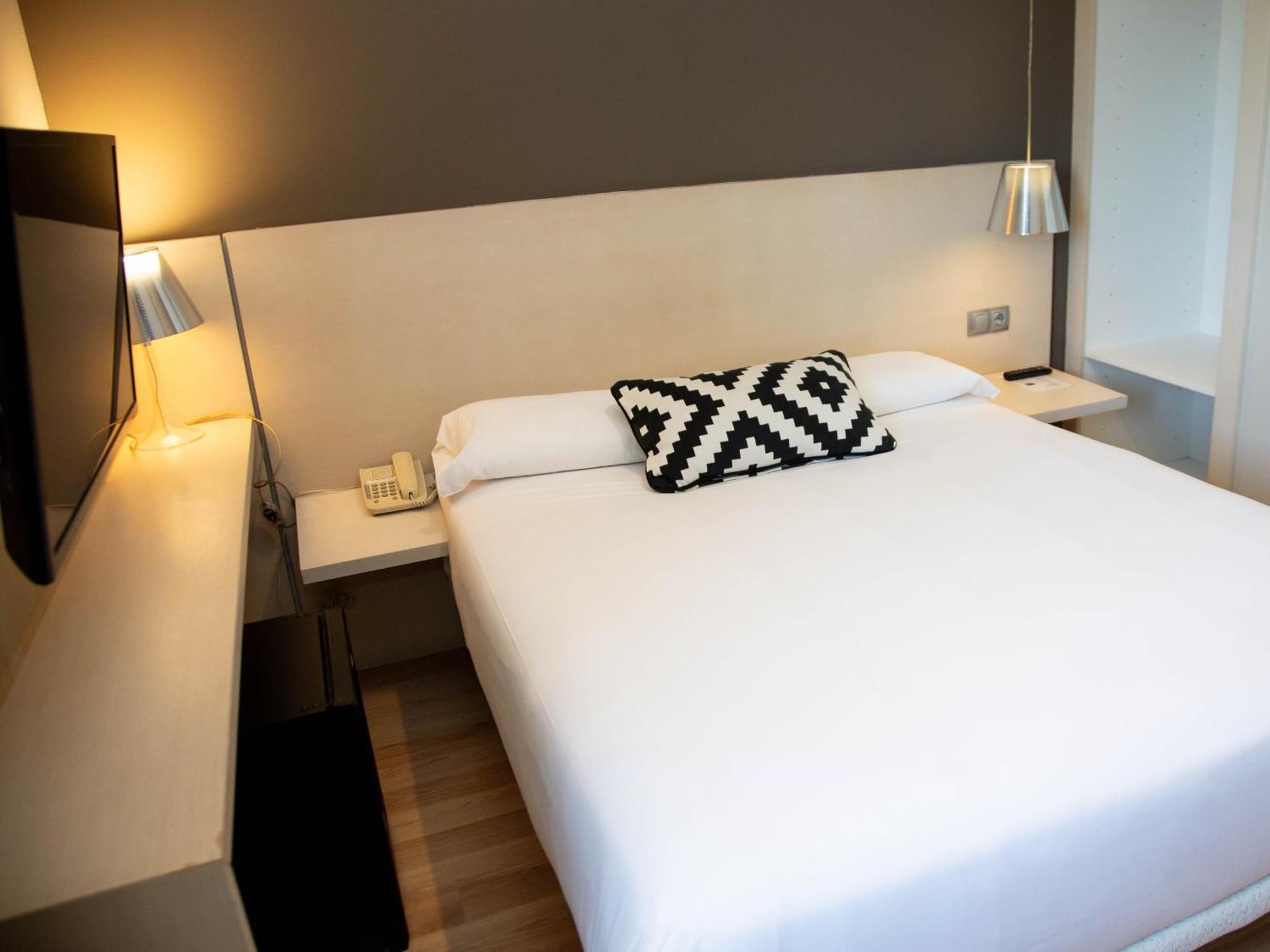 Hotel Restaurante Cadosa Soria Kültér fotó