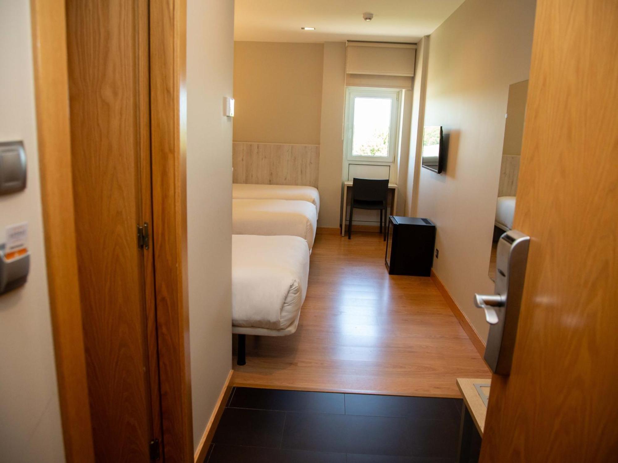 Hotel Restaurante Cadosa Soria Kültér fotó